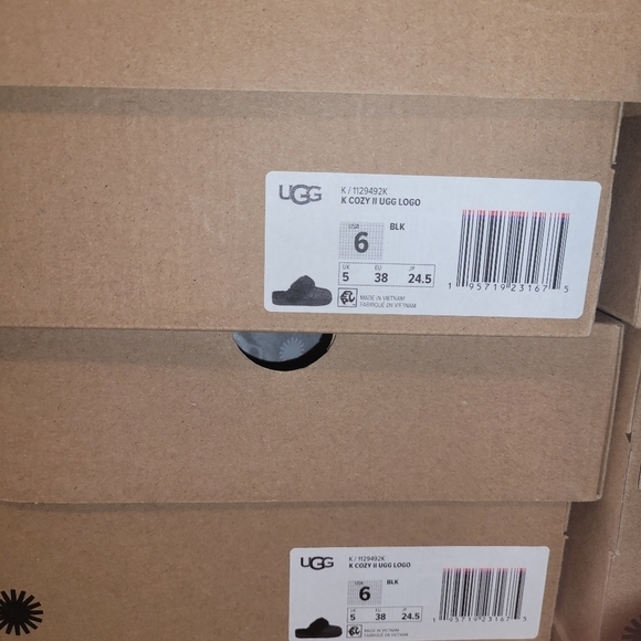 NIB‎ UGG LOGO WOMEN'S SUEDE SHEARLING COZY SLIDE SLIPPERS BLACK - Picture 11 of 11